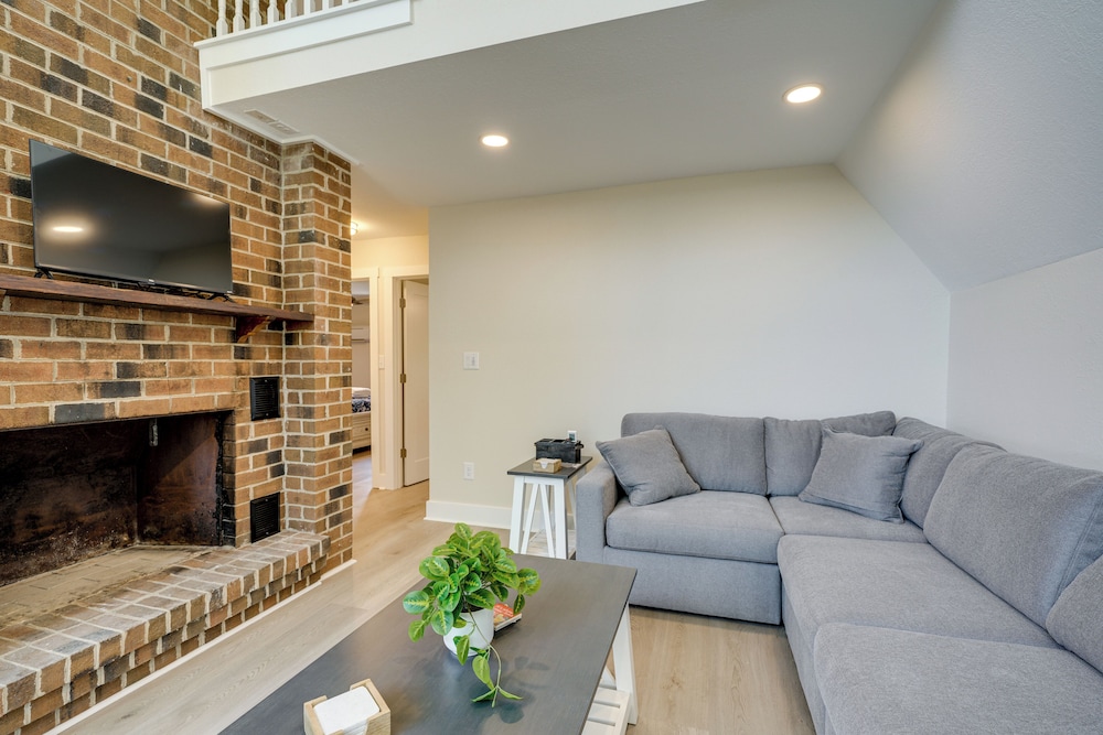 Private Dock & Beach Access: Outer Banks Area Home