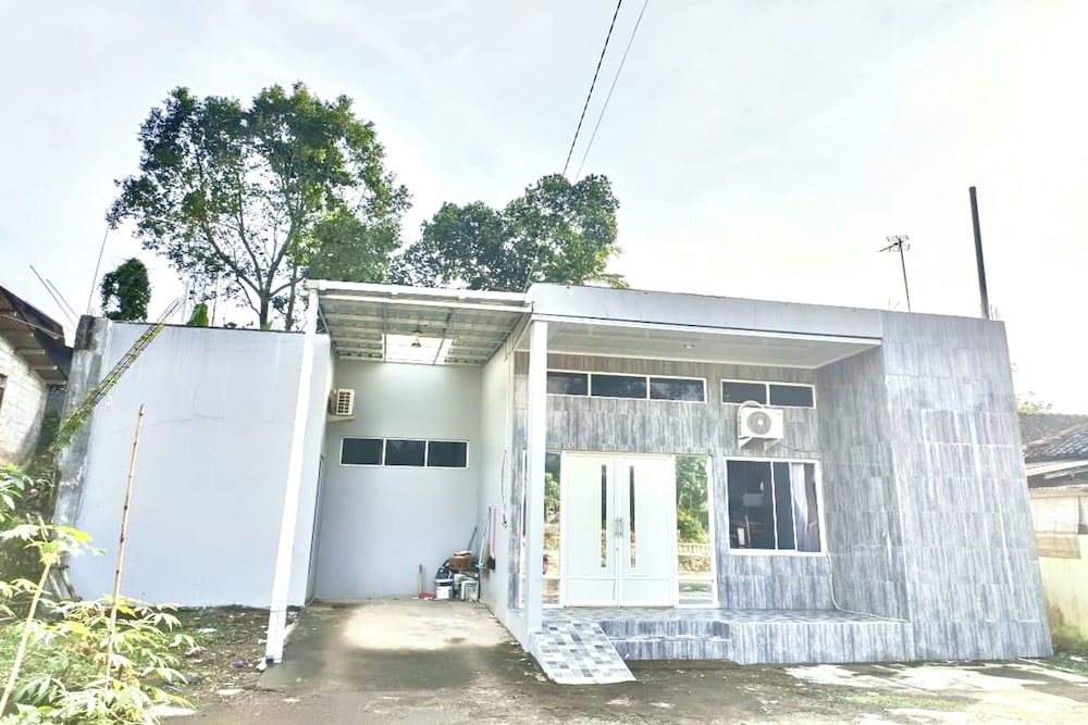 Capital O 93939 Oikodomeo Syariah