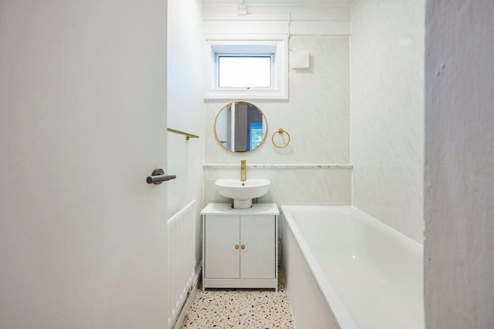 Beautiful 3bed house 7 min to Hyde Park