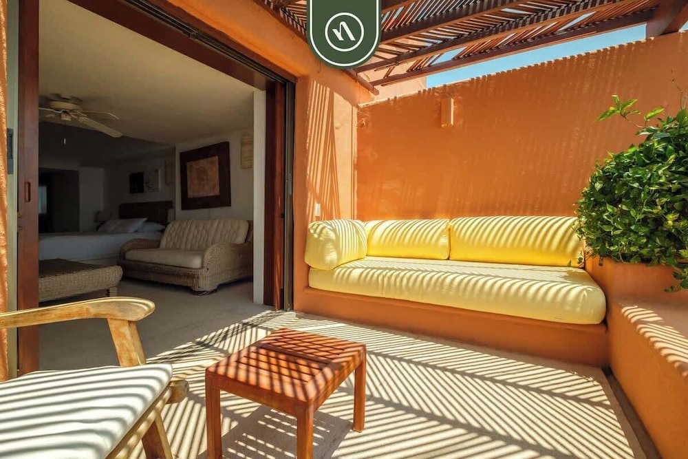 4 BR Penthouse - Breathtaking Views - Private Pool