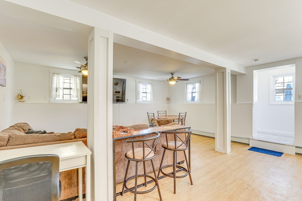 Milford Vacations - Milford Vacation Rental 1 Block to Beach! - Property Image 16