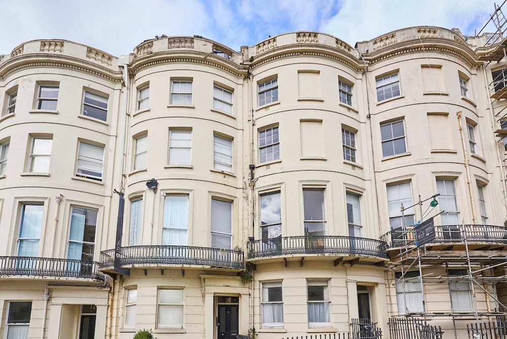 Host Stay Brunswick Place Flat