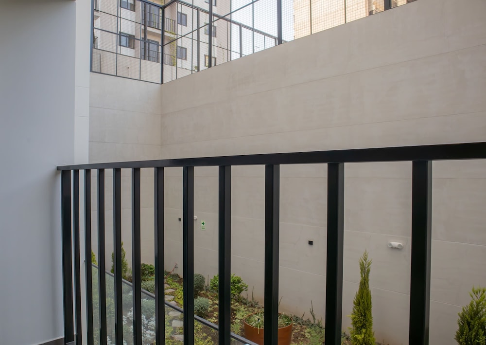 w Stunning 1BR w Terrace in Miraflores