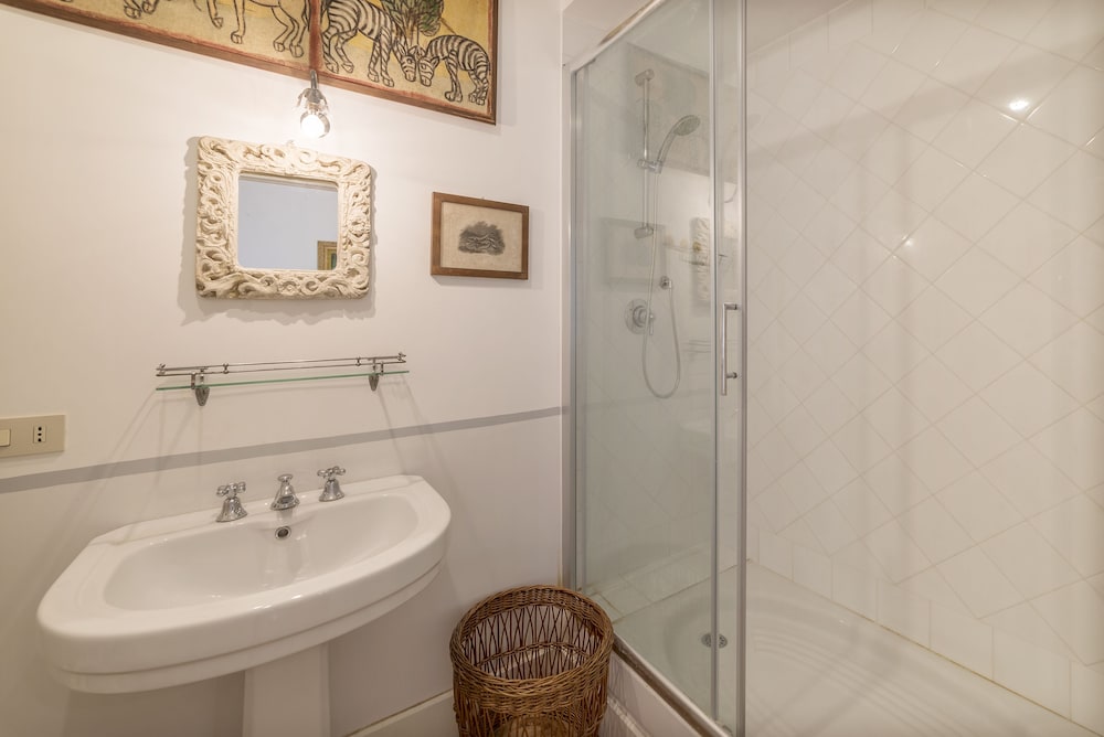 Micheli 4 Pax Apartment with Terrace