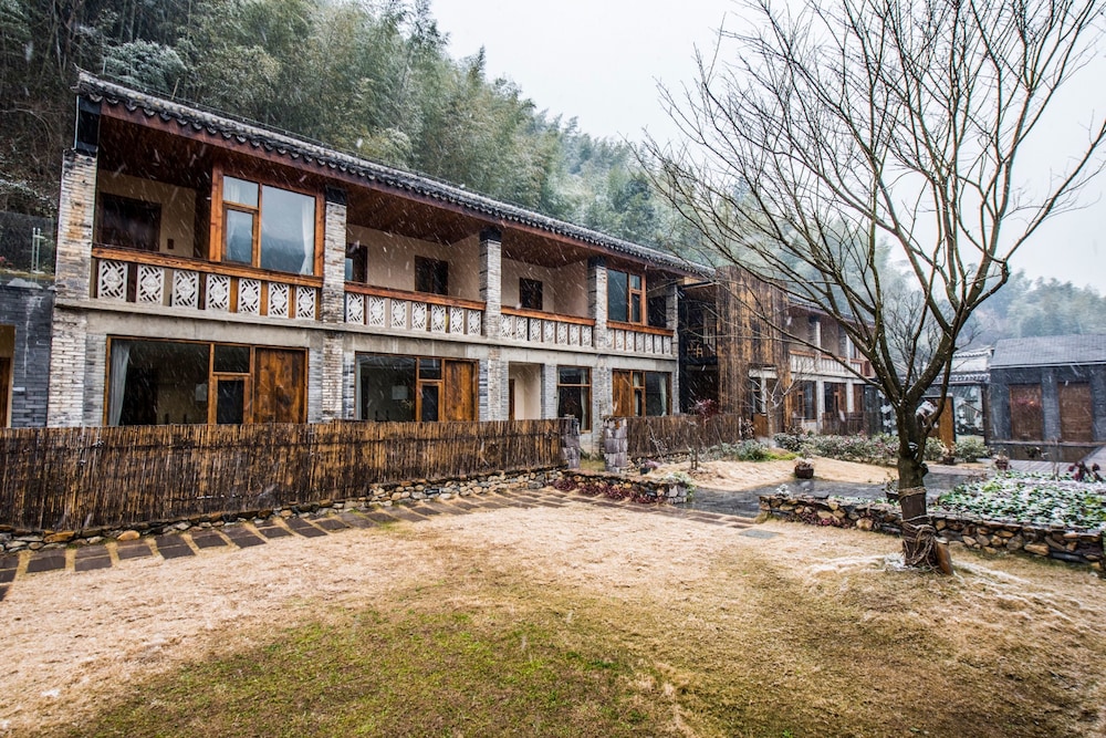Go Native Downtown House Ningbo