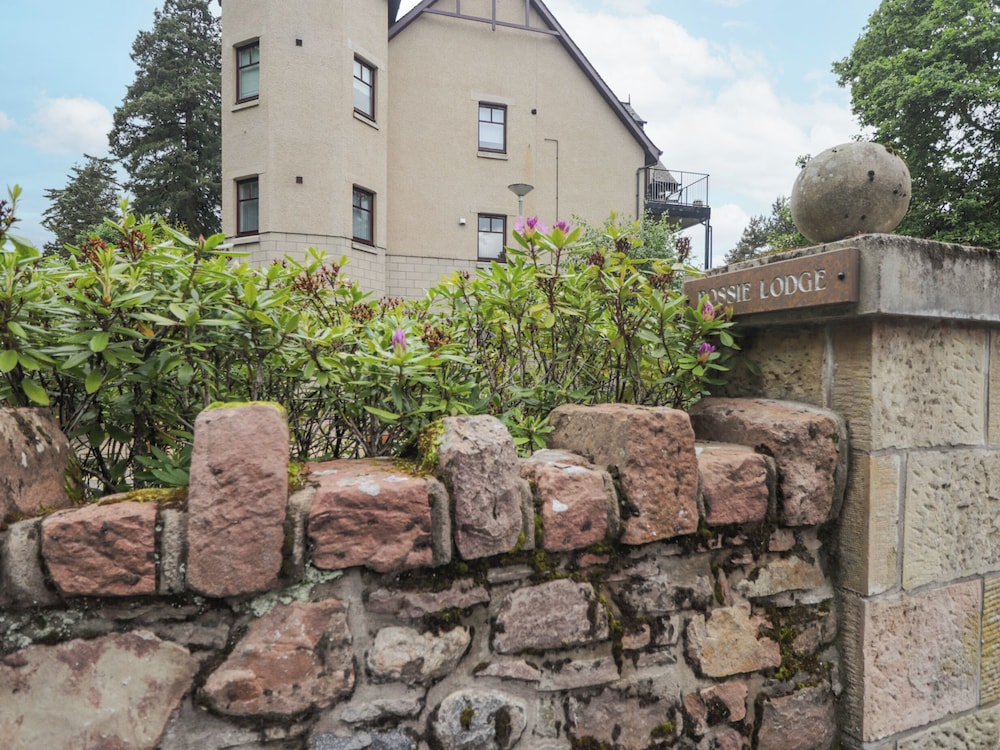 Rossie Lodge