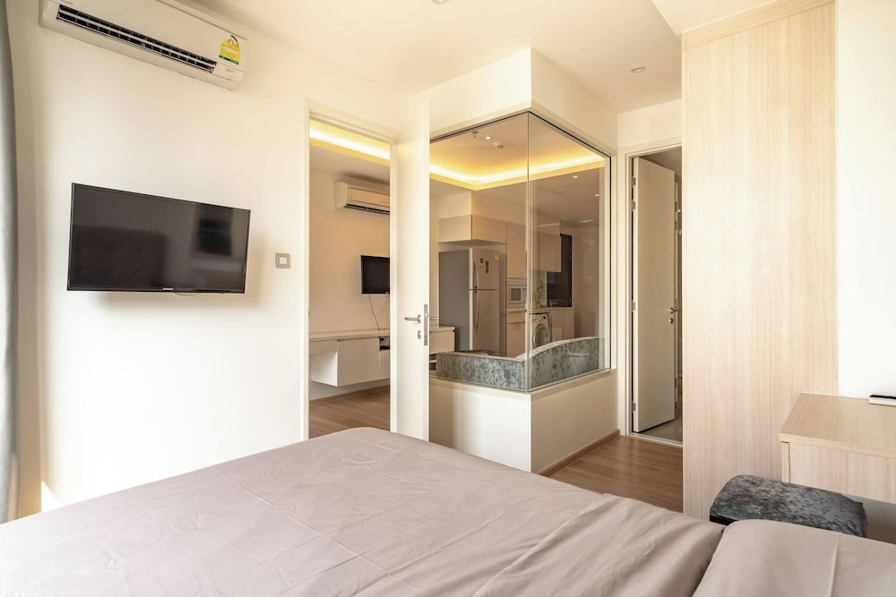 Free Airport Pick Up Rooftop Pool Jacuzzi Gym BTS Emqartier Shopping Mall