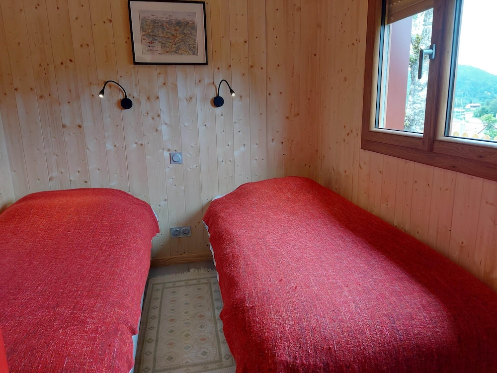 2 Chalets for 4 People