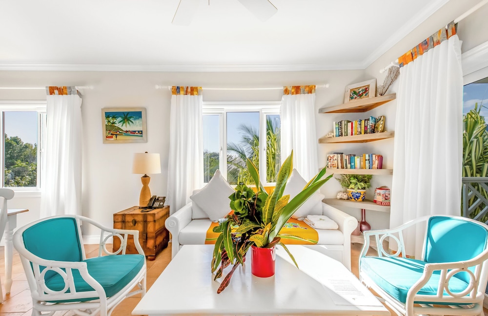 Pineapple Fields Boutique Condo Hotel photo 4