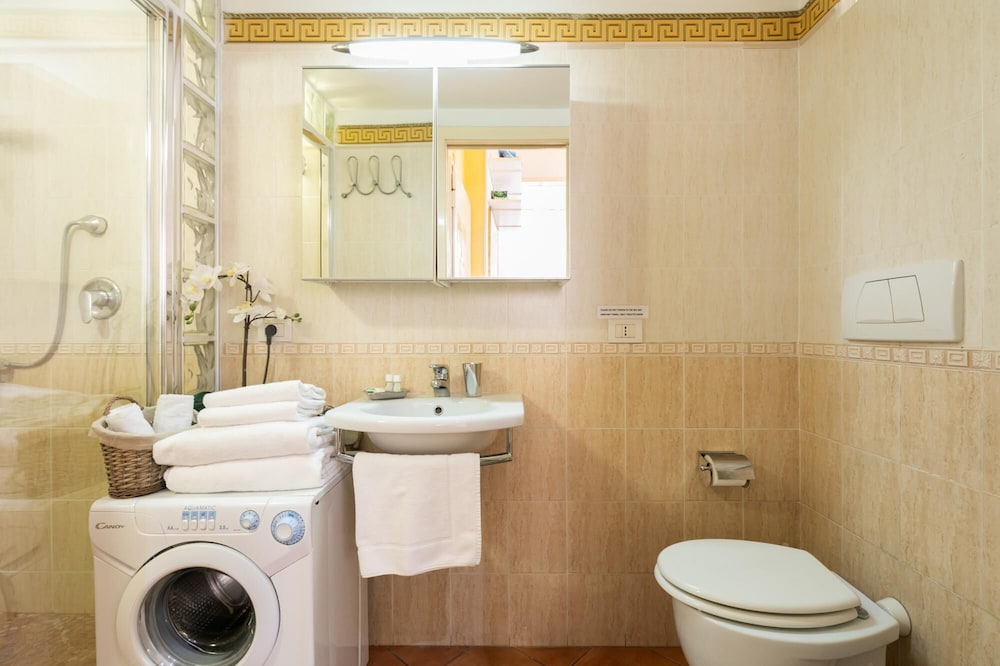 Monti Romantic Sunshine Maisonette