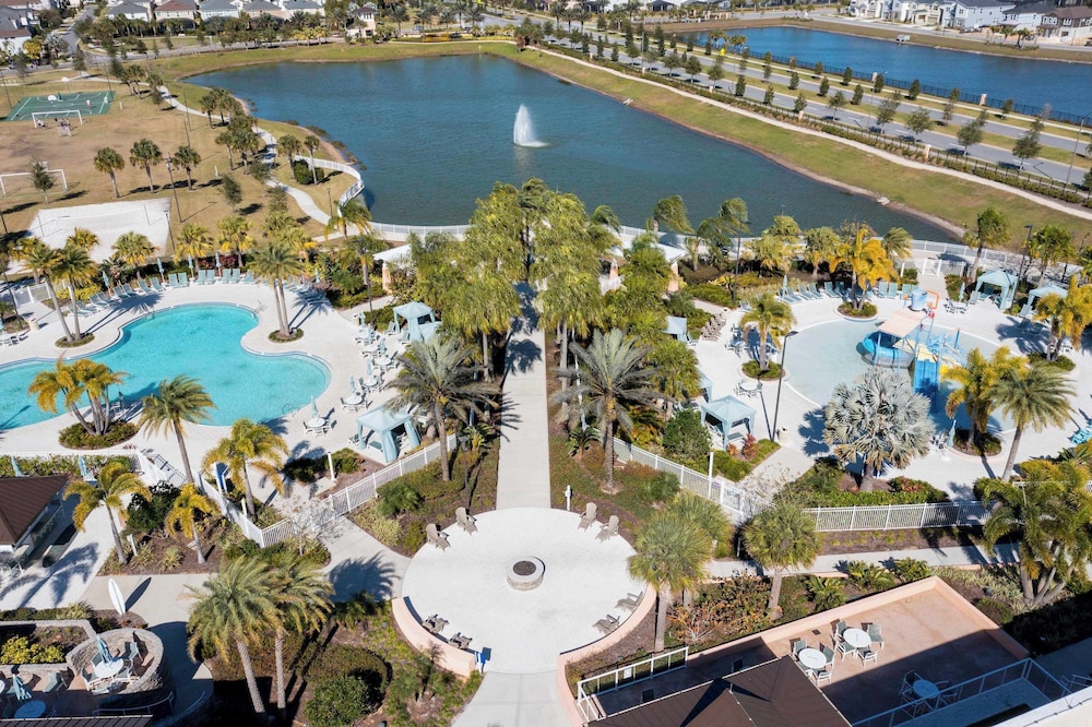 Epic 10br Solara Retreat, Themed Fun & Pool