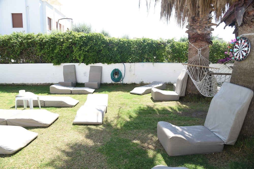 Tasev Apart Hotel