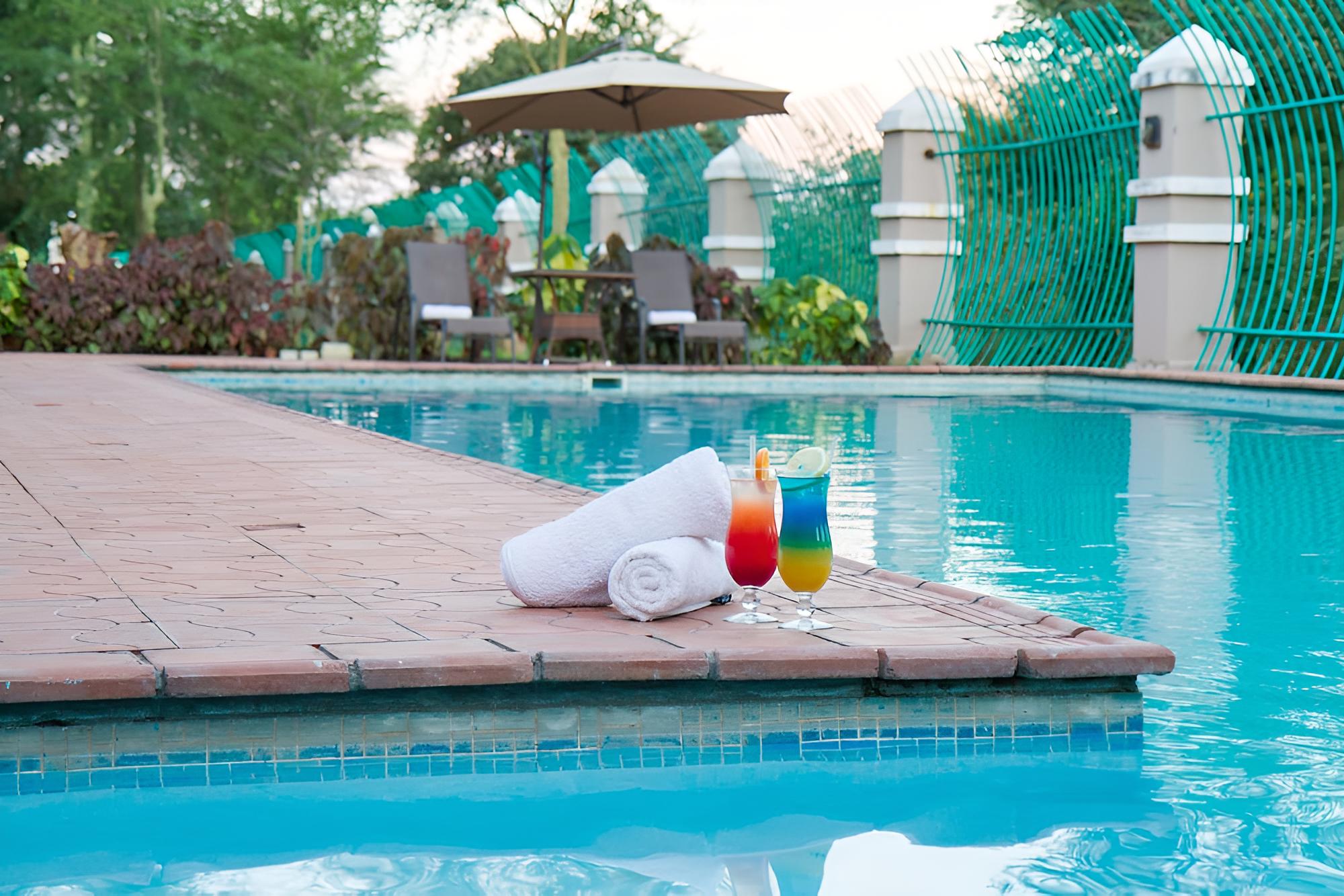 CityBlue Courtyard Hotel & Suites