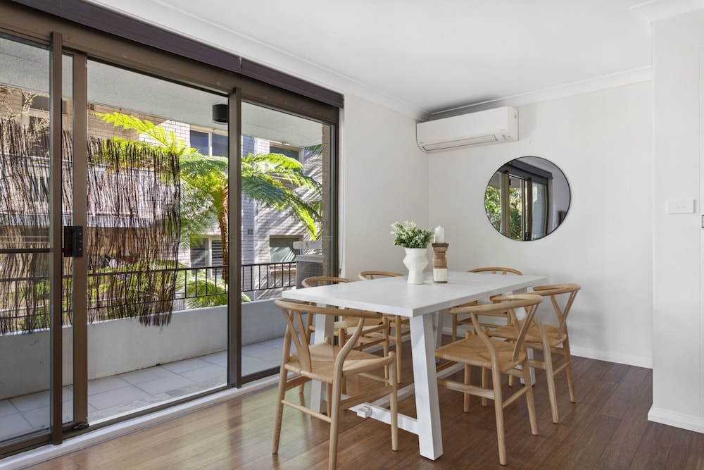 Stylish 3-bed Newport Stay With Balcony