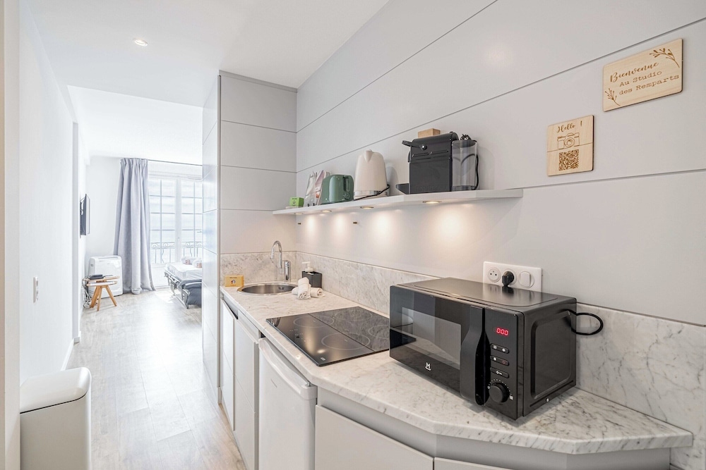 Charming Appt - 1bd/4p- sea View - Antibes Centre view 5