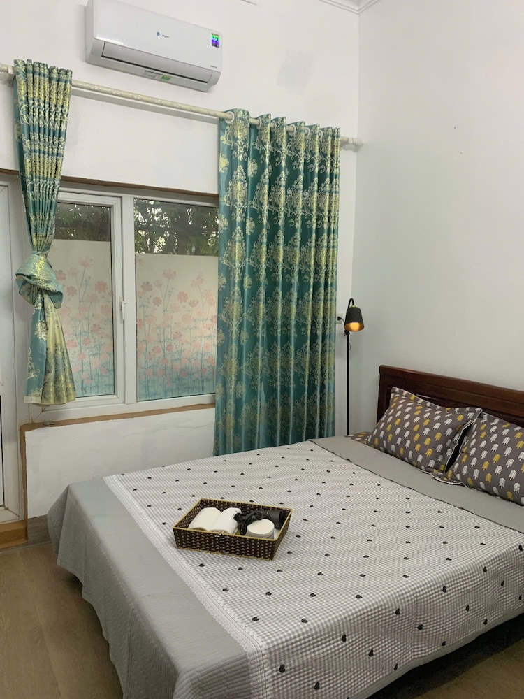 Hoa Lư Old Town House