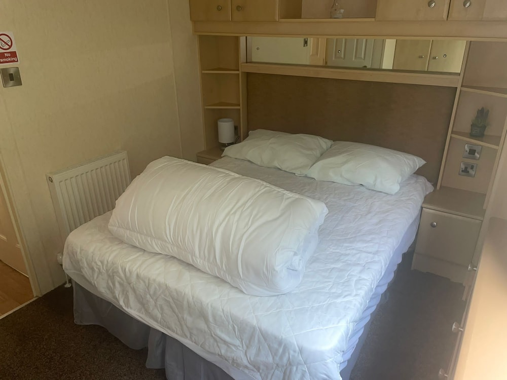 Remarkable 2-bed Villa Caravan in Driffield view 2