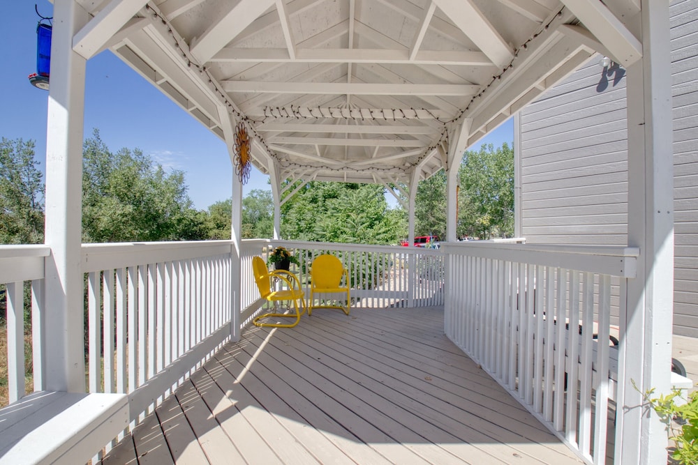 Castle Creek B&B