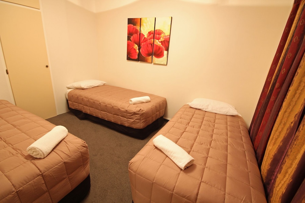 Avalon Court Accommodation view 2