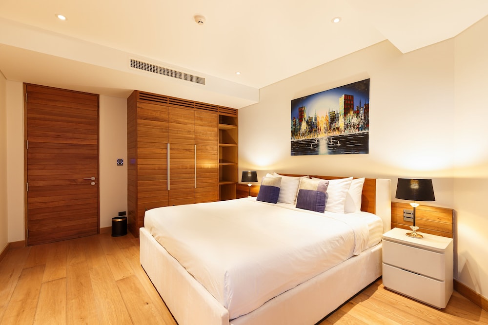 SeaView BluePoint Apartment 819