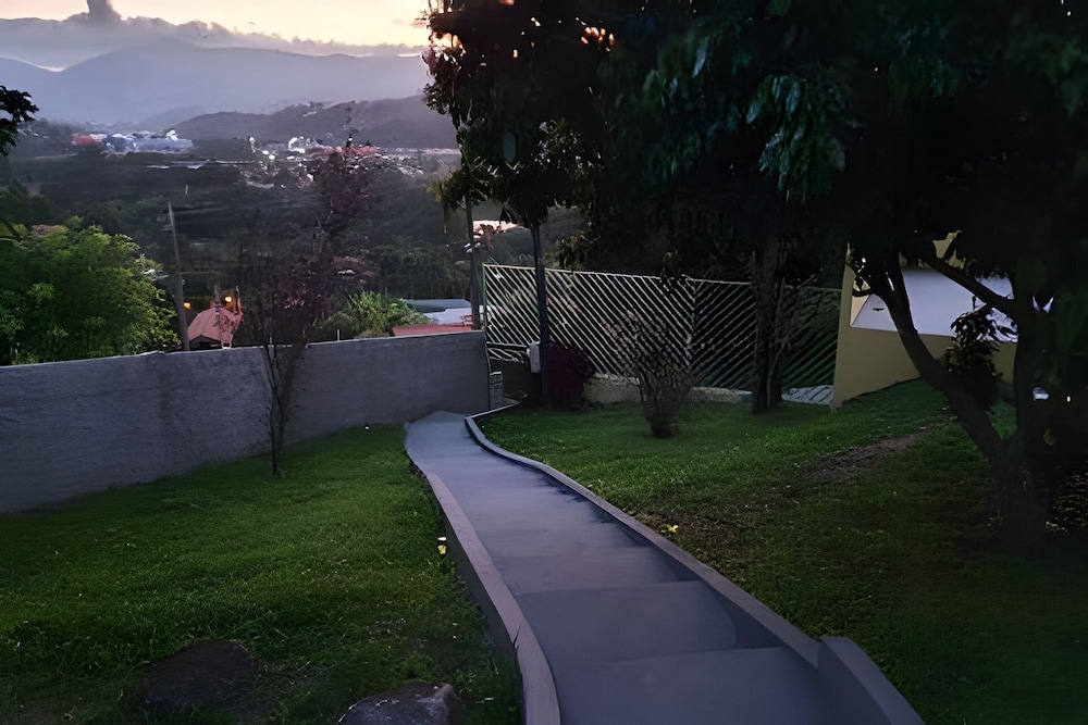 Chácara com piscina aquecida- Perdões