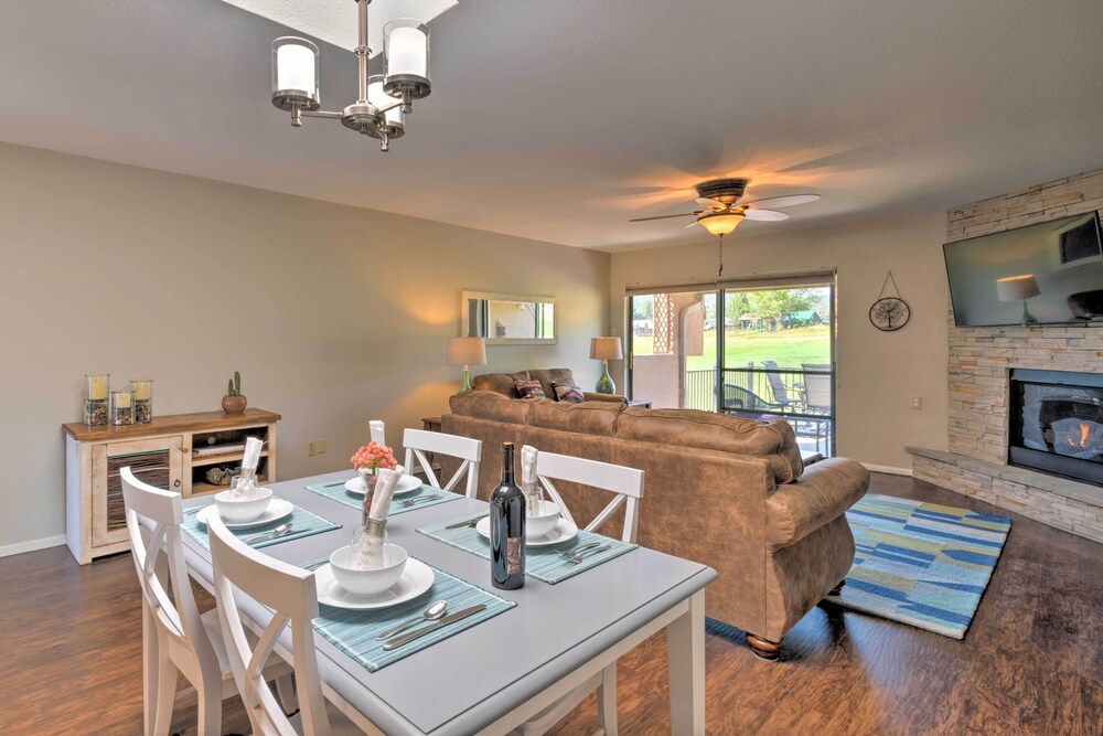 Bright Ruidoso Condo w/ Deck & Golf Course Views! view 4