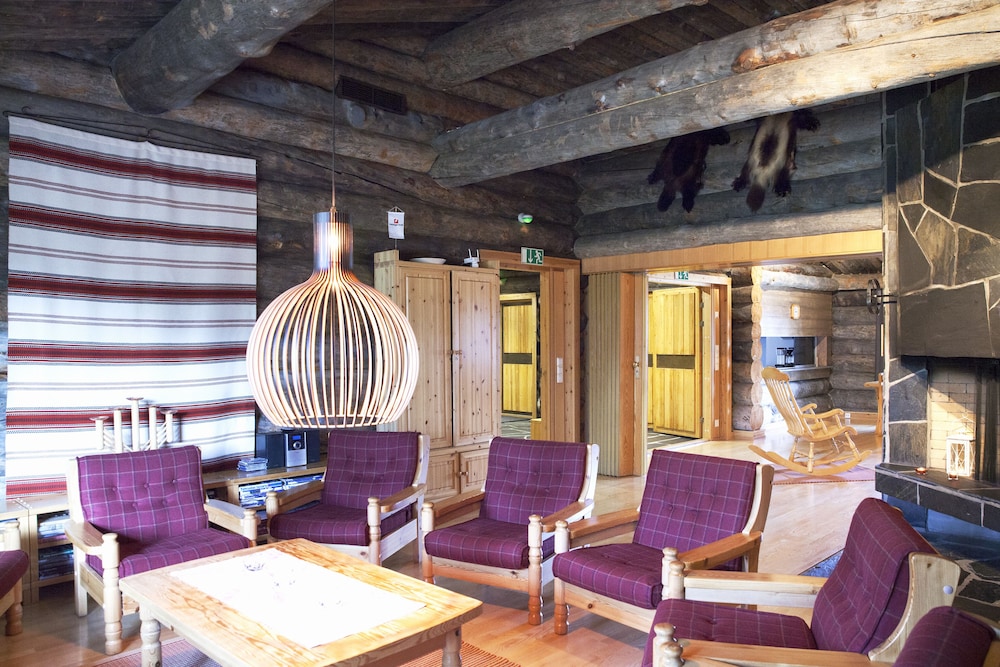 Saarikejo Log Chalet