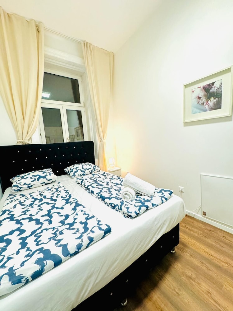 Affordable 5BR Apt Near Atzgersdorf