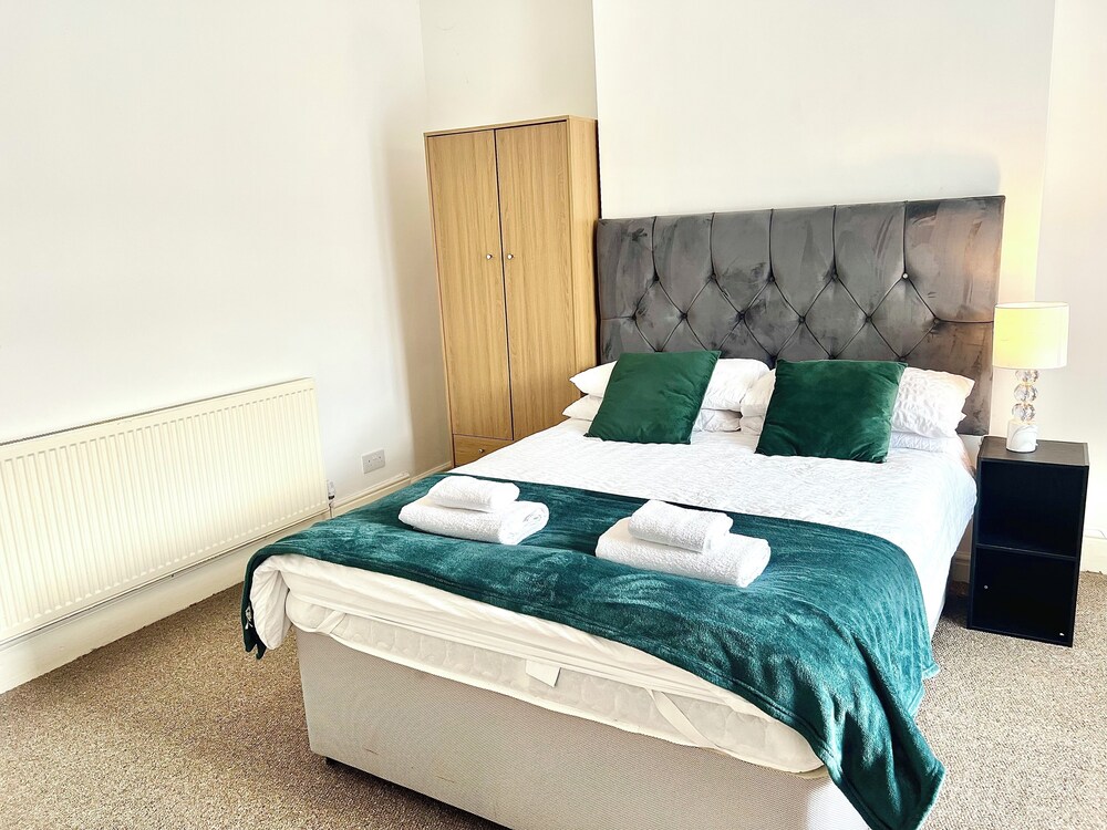 The Coral Guest House Fratton