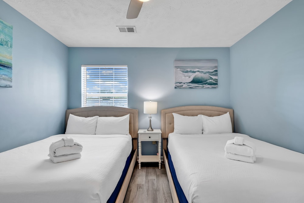 Stunning 2BR Condo at Waterway Village view 2