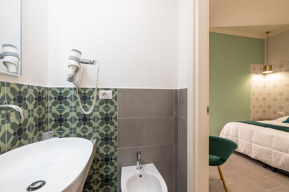 Morpheus Rooms