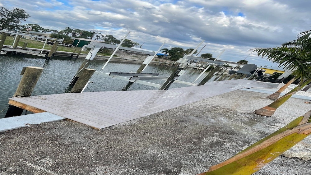 Englewood 3 Bedroom Private Pool+Spa Canal on Lemon Bay Home 3 Home