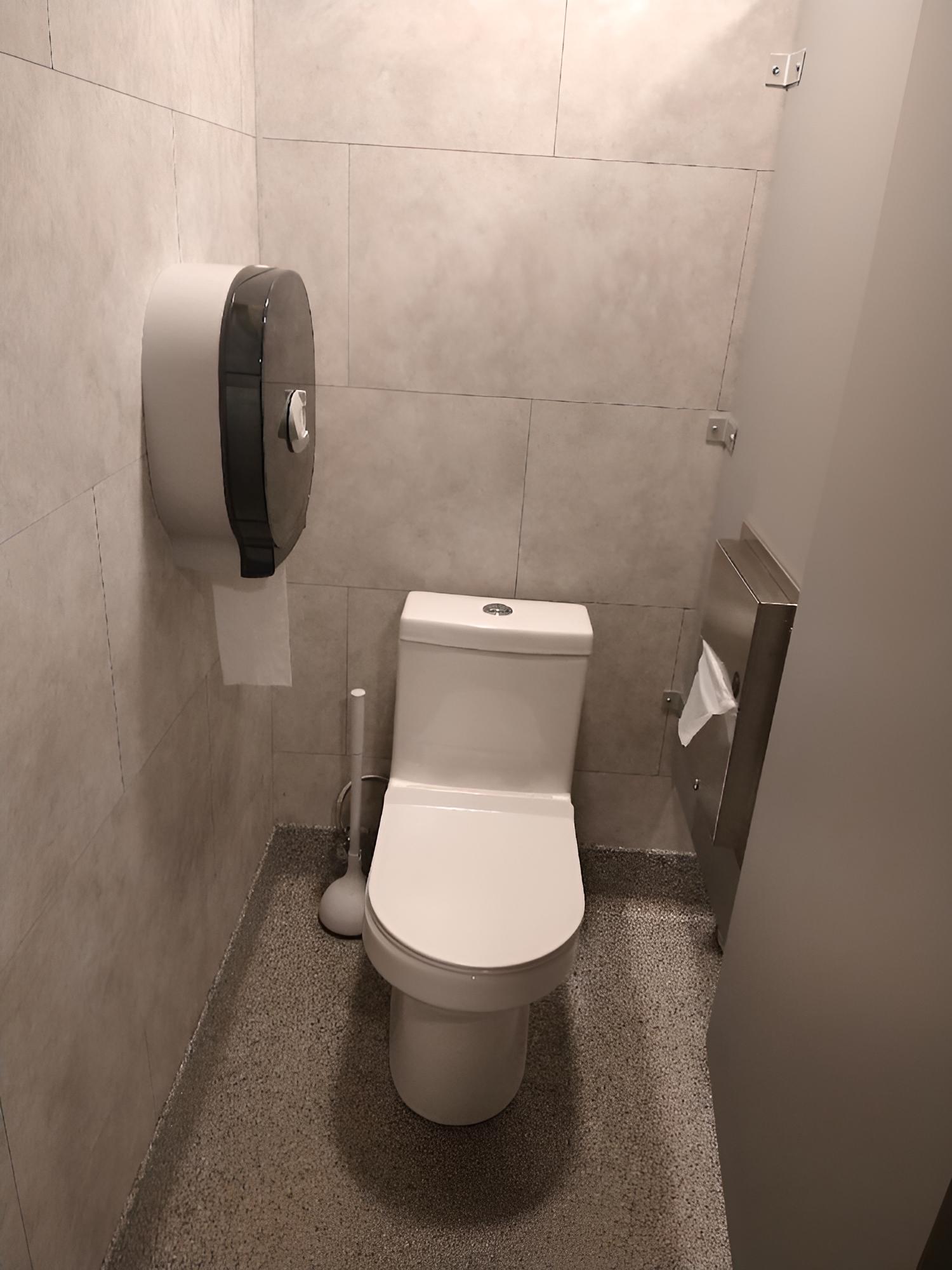 Photo 6