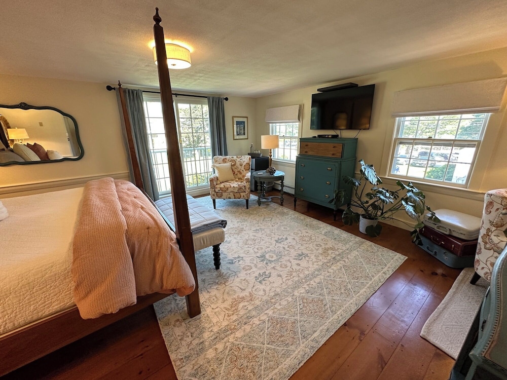Inn at Perkins Cove