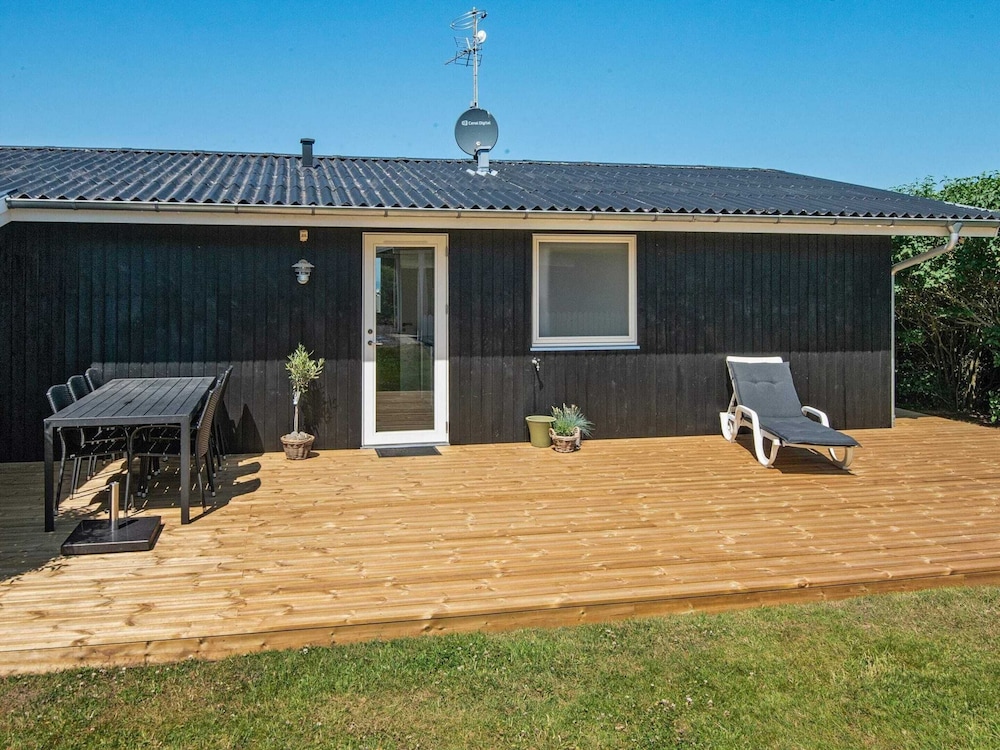 6 Person Holiday Home in Allingabro-by Traum view 5