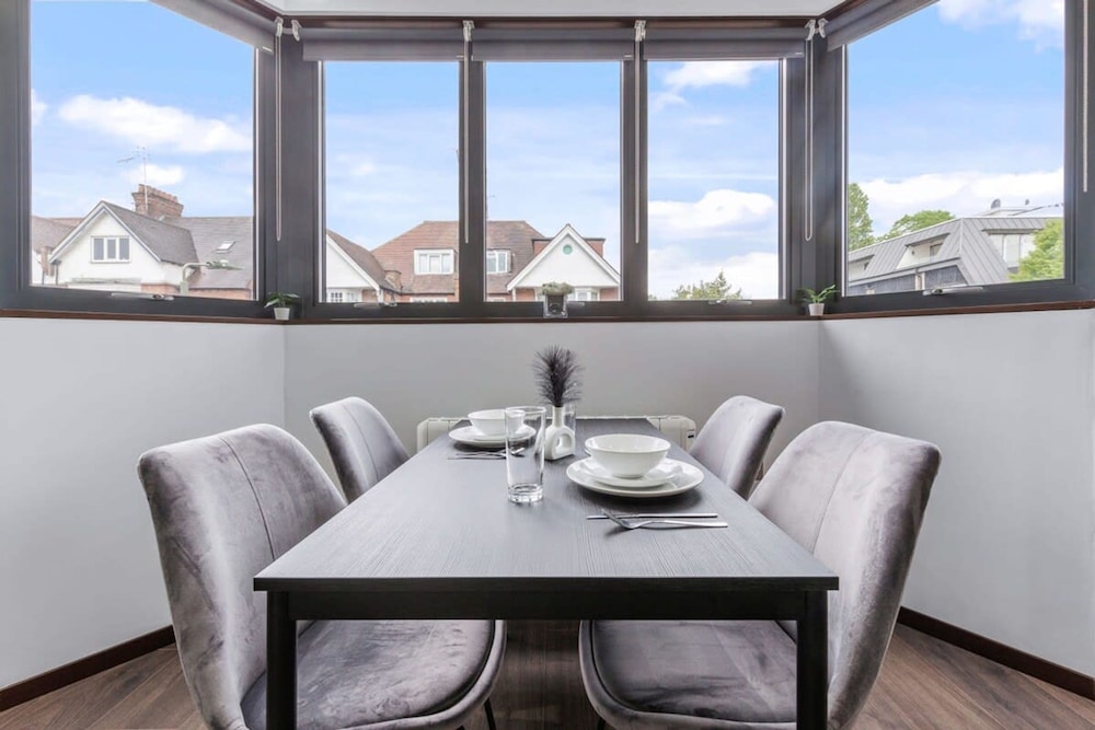 Luxury Flat Near Leicester Square Central London