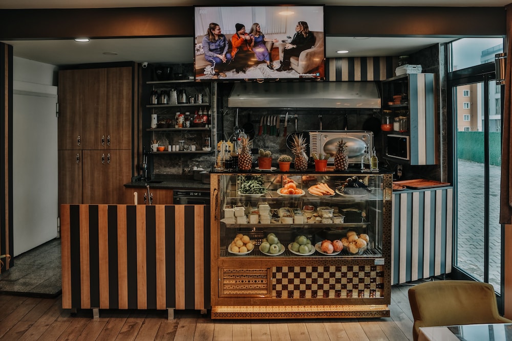 Grand Lark Otel - Image 79