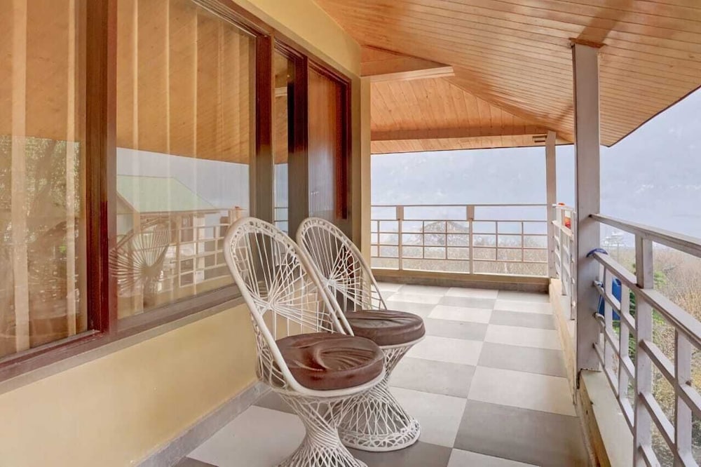 Omavya Cottage
