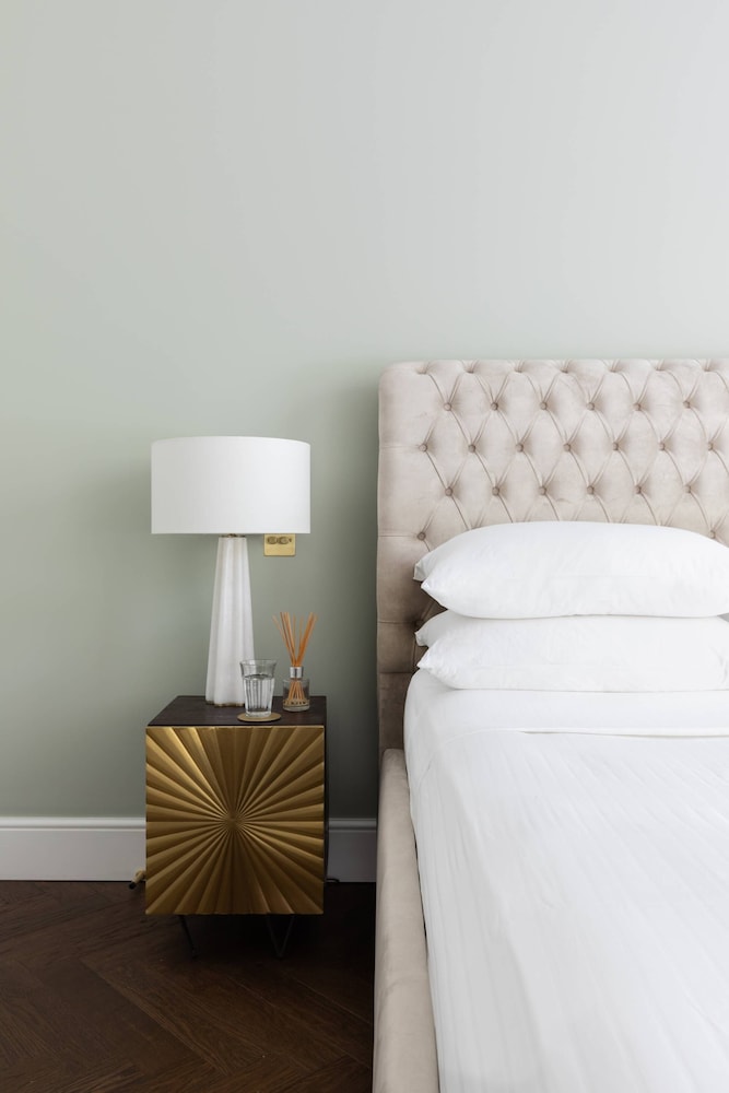 Westbourne Park Road Xviii by Onefinestay