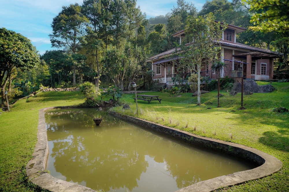 Villa Lingga Puncak