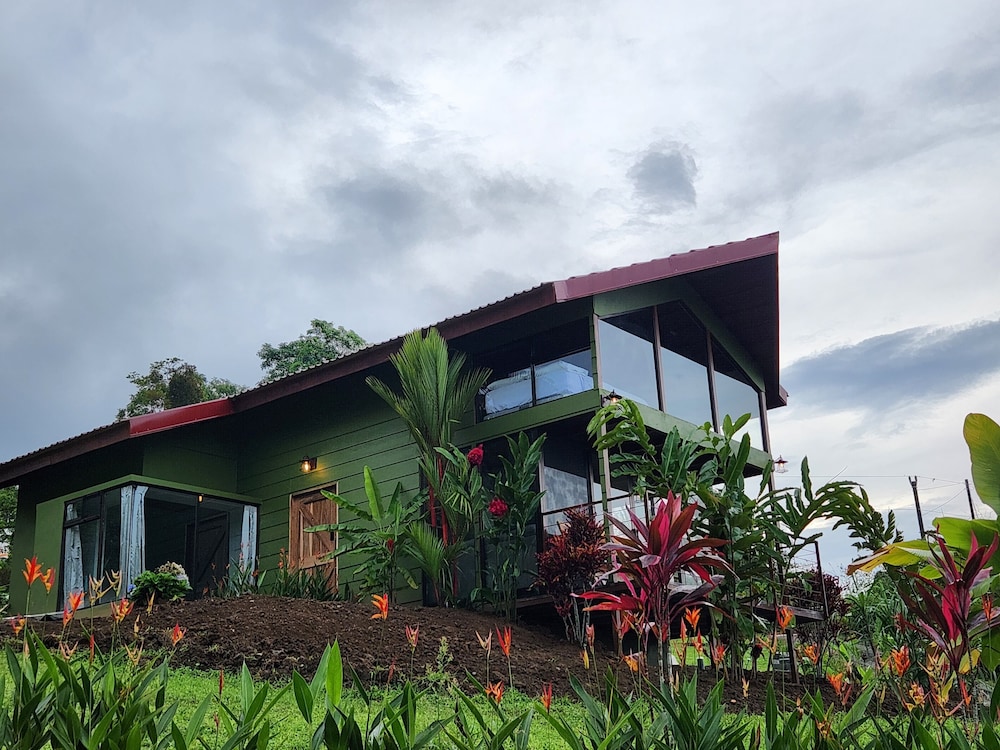 Cabañas Caeli Rainforest Glass Cabin La Perezosa La Fortuna