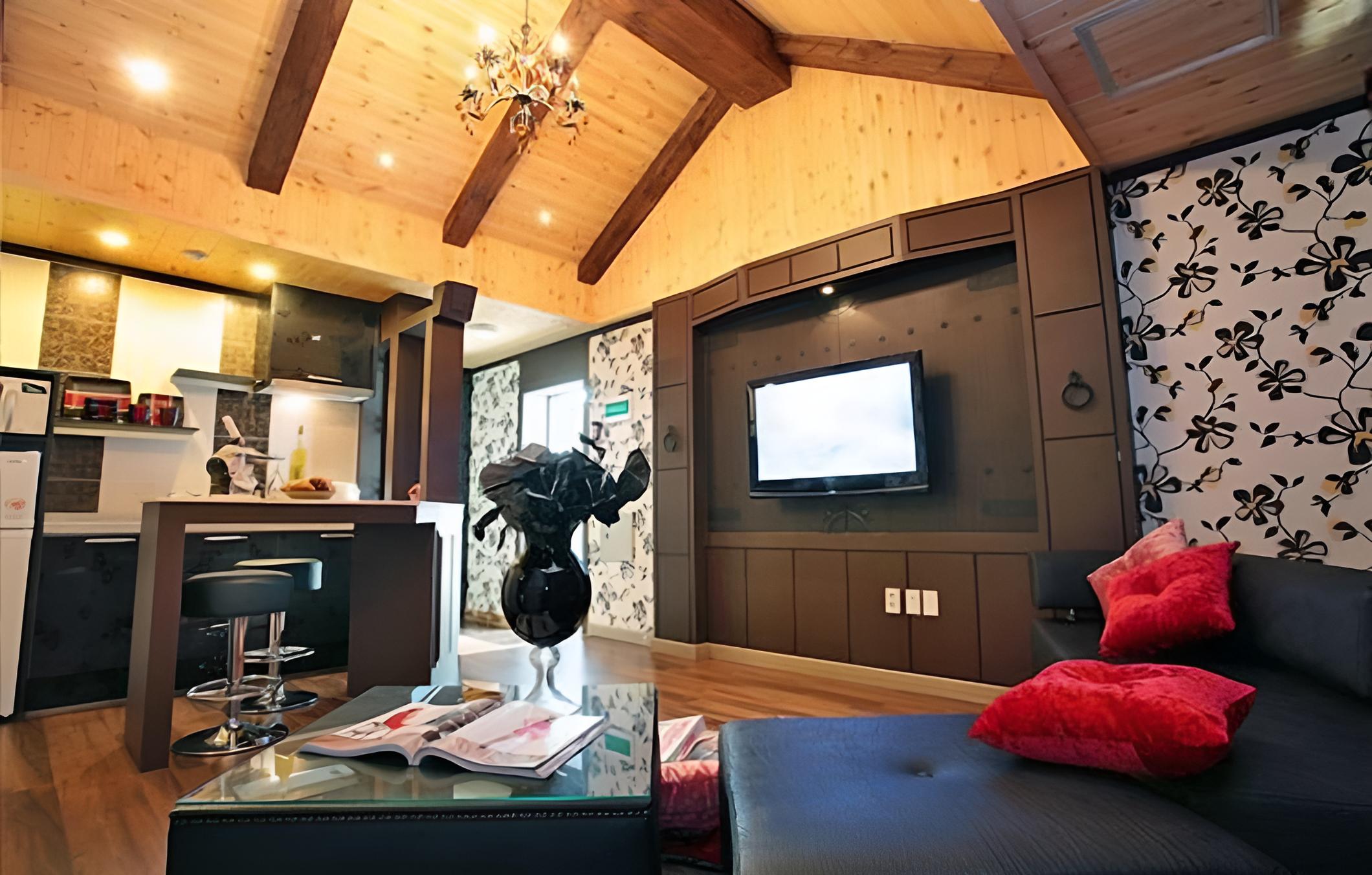 Taean Golden Wave Pension
