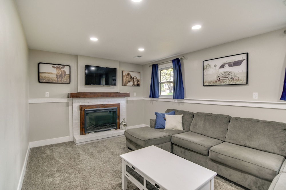 4 Mi to Big Creek State Park: Spacious Family Home