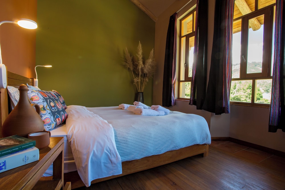 Fleur Lodge view 3