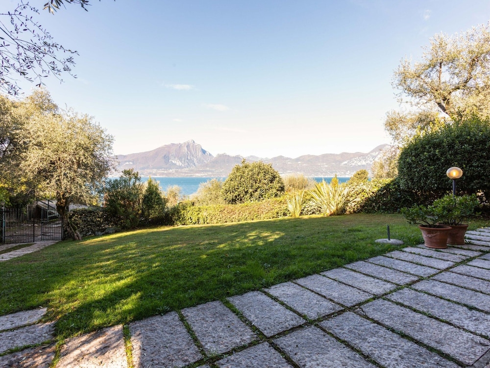Villa Near Lake Garda With Bubble Bath view 4