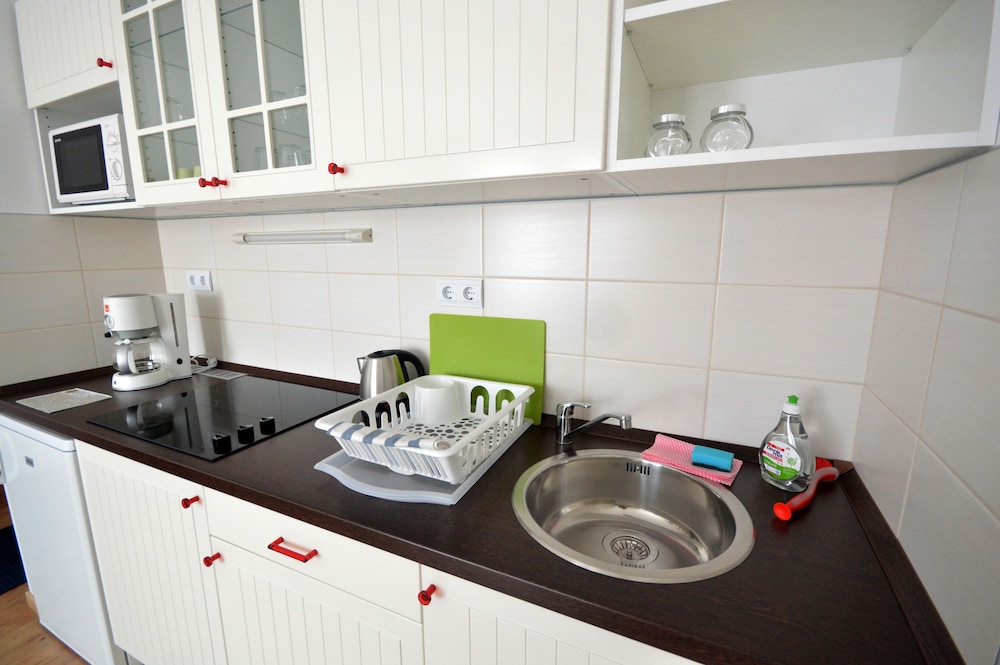 Toldi Apartments