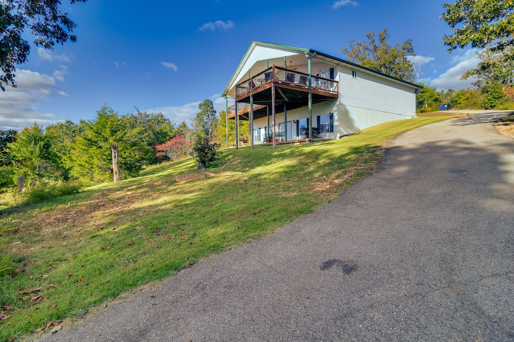 Spacious Norfork Lake Home: Game Room + Views! view 3