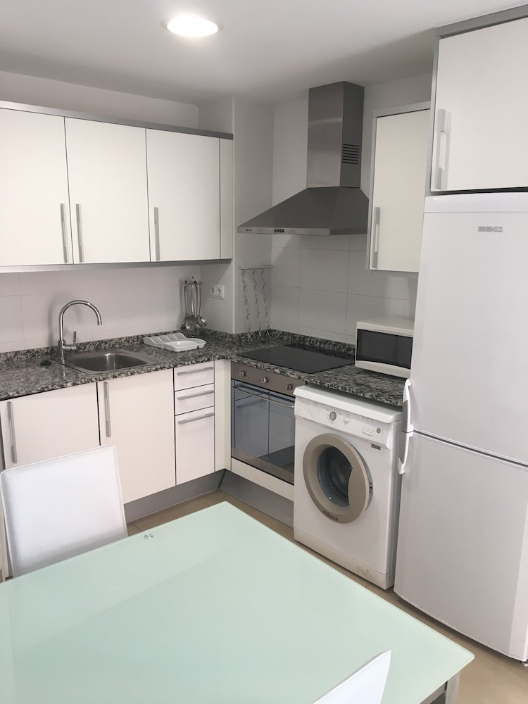 Agora Apartamentos La Volta