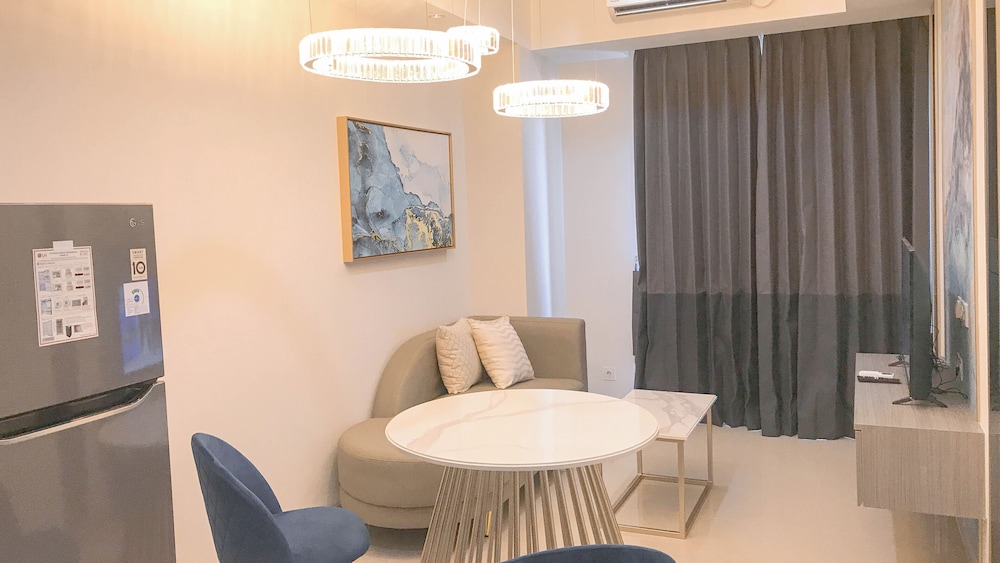 Wonderful 2BR with City View at Grand Sungkono Lagoon Apartment