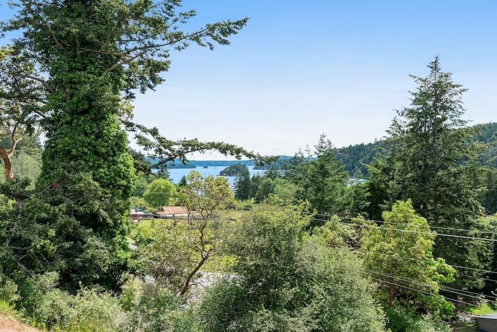 Deer Harbor Cottages